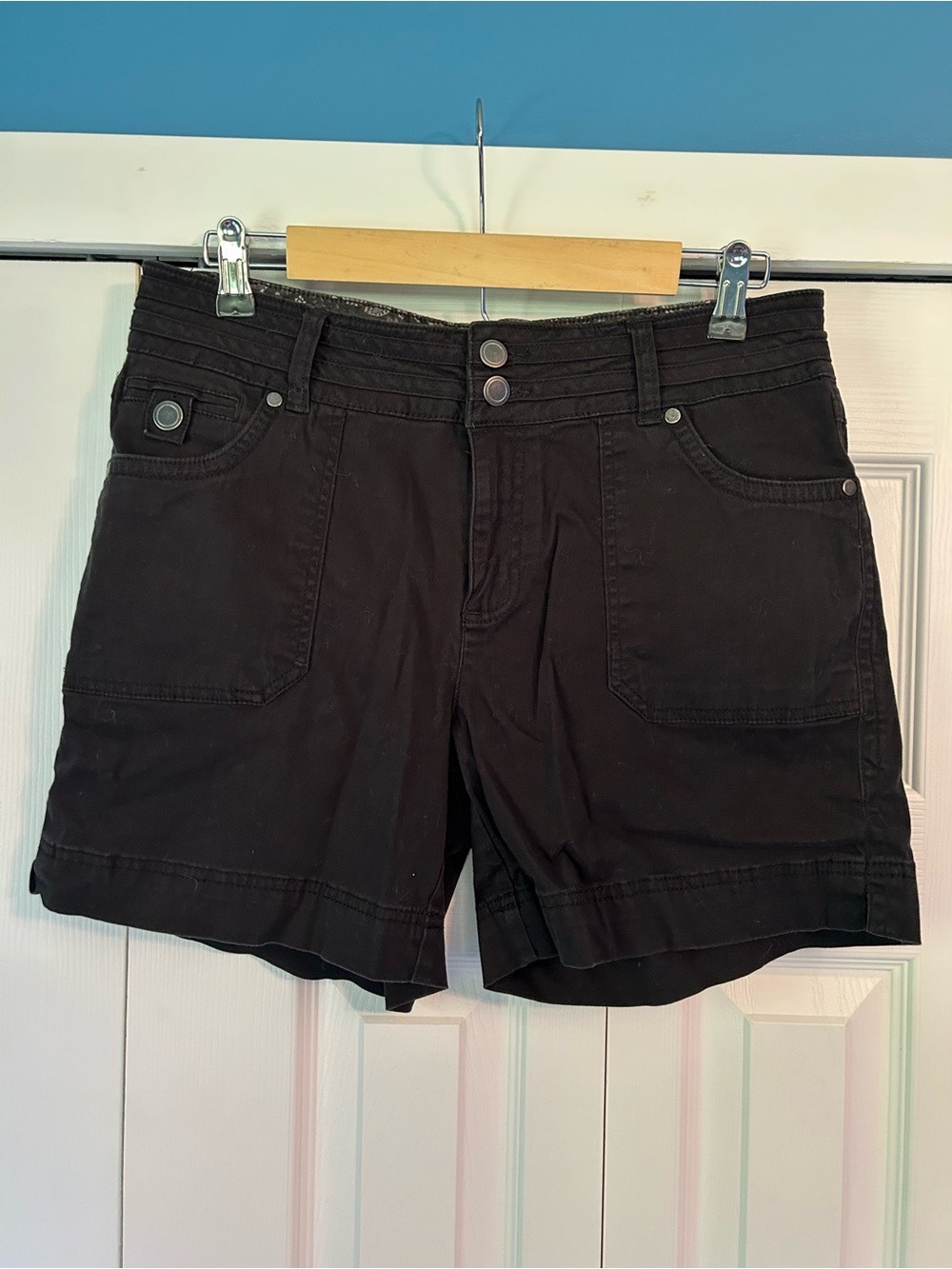 Women's Black Casual Cargo Bermuda Shorts